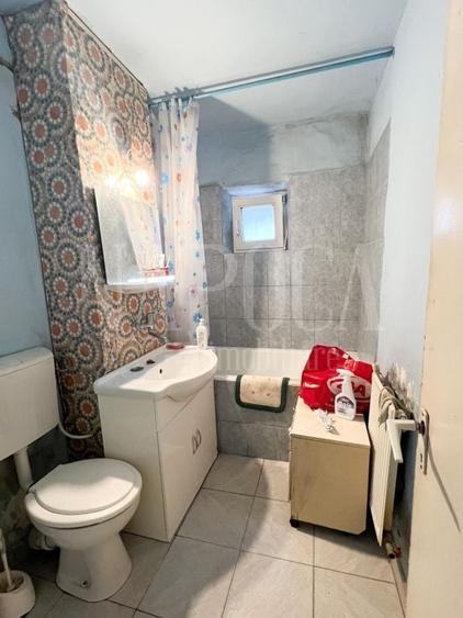 Apartament cu 4 camere decomandat în Dâmbul Rotund