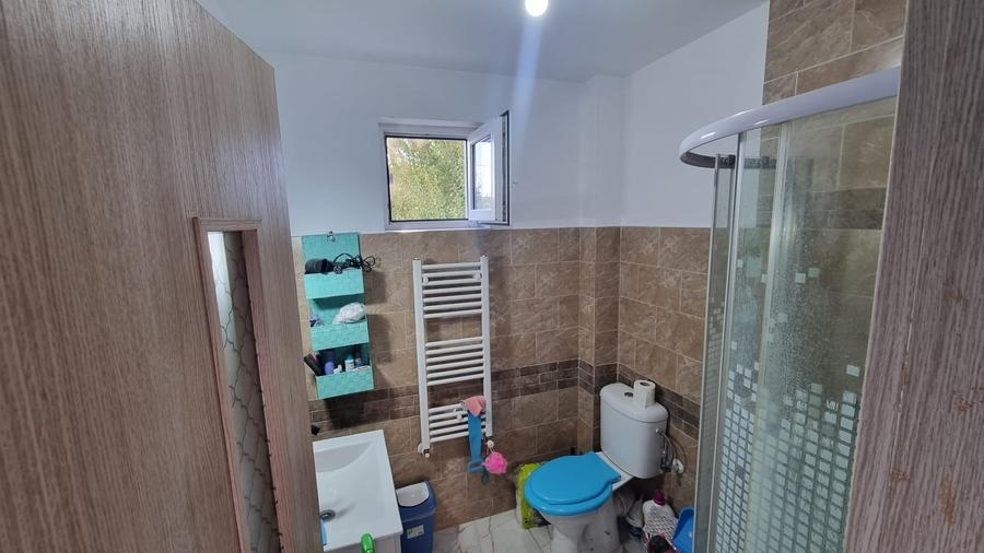 Apartament cu 2 camere decomandat în Cug