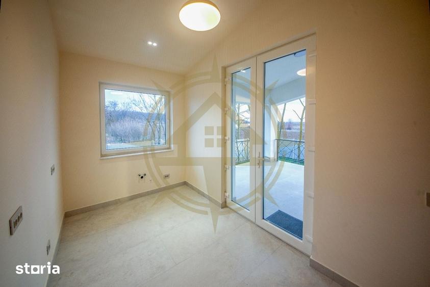 Casă cu 8 camere cu Teren 565 Mp în Snagov