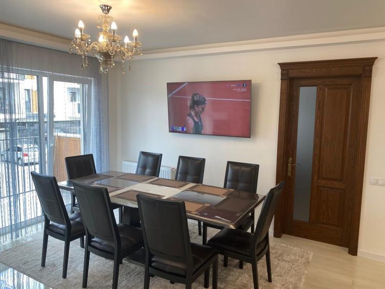 Apartament cu 3 camere, mobilat în Florești — fotografia 3