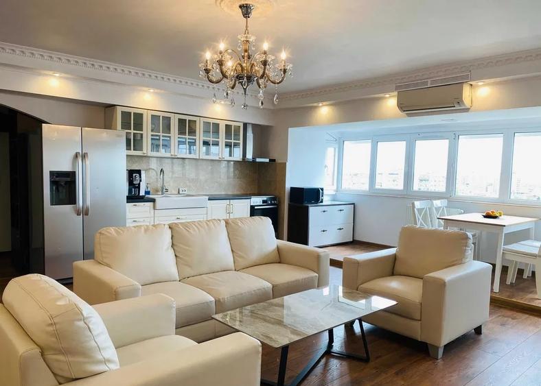 Apartament cu 4 camere decomandat, mobilat în Militari