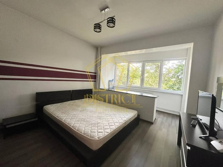 Apartament cu 2 camere semidecomandat în Complex Studențesc