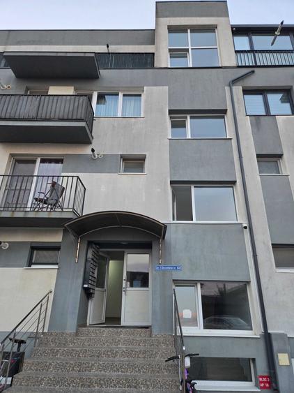 Apartament cu 2 camere semidecomandat în Tunari