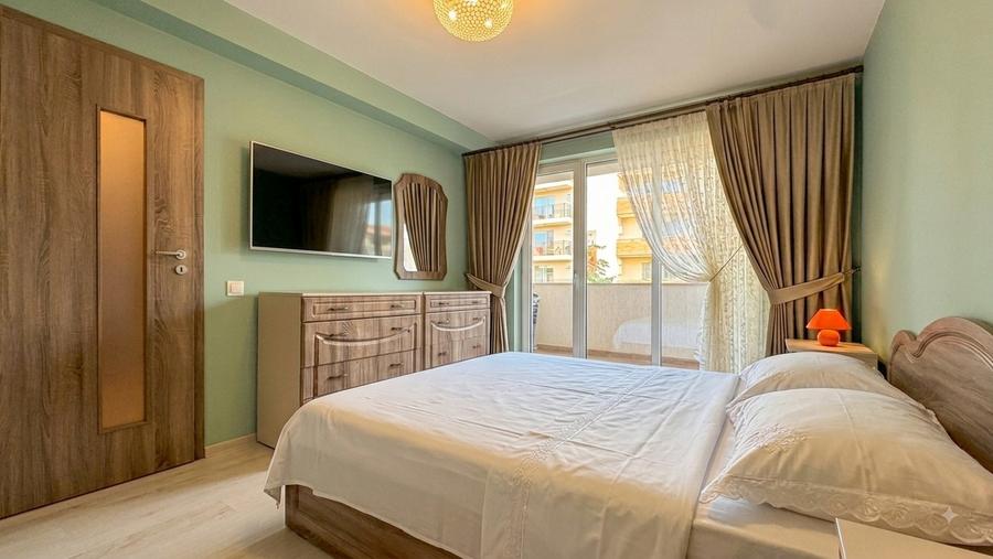 Apartament cu 2 camere decomandat în Tractorul