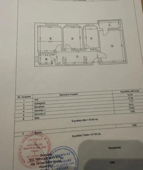 Apartament cu 3 camere decomandat în Casa de Cultură