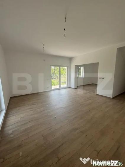 Casă cu 4 camere cu Teren 300 Mp în Ghiroda