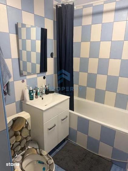 Apartament cu 2 camere decomandat în Crângași