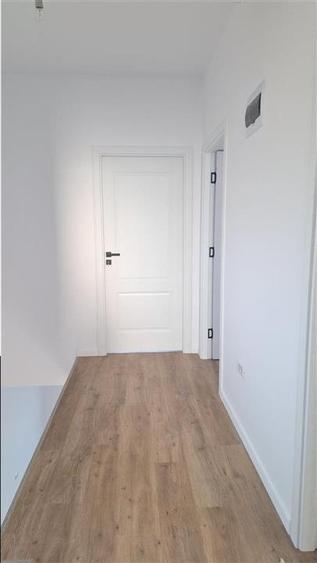 Duplex cu 4 camere cu Canalizare în Valea Lupului
