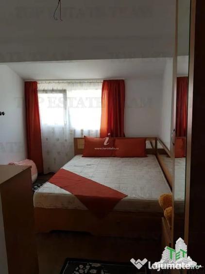 Casă cu 13 camere cu Teren 850 Mp în 23 August