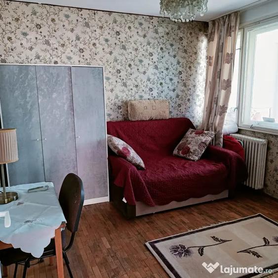 Apartament cu 2 camere decomandat în Cișmigiu