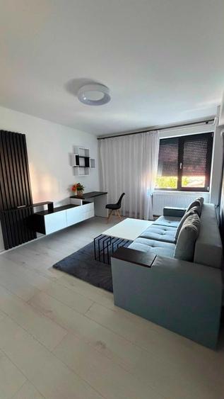 Apartament cu 2 camere semidecomandat în Ultracentral