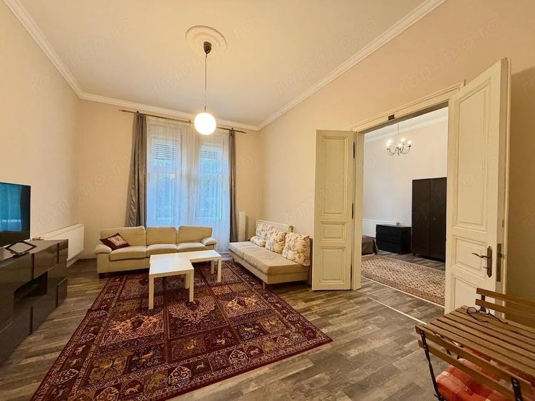 Apartament cu 3 camere decomandat în Sinaia
