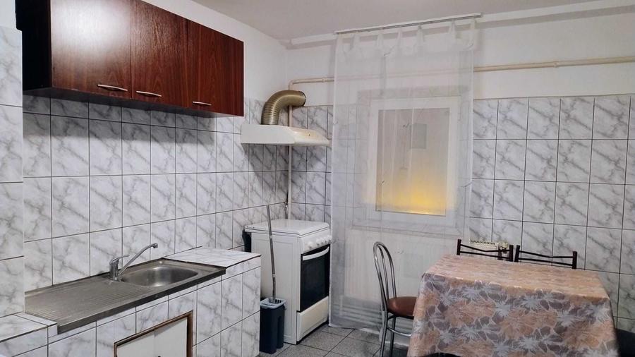 Apartament cu 2 camere semidecomandat în Tineretului