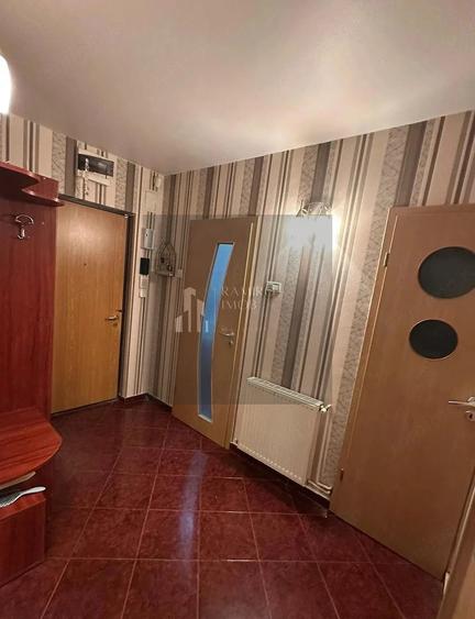 Apartament cu 4 camere decomandat în Titan