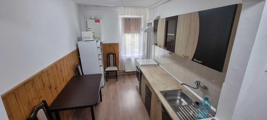 Apartament cu 2 camere decomandat în Tudor