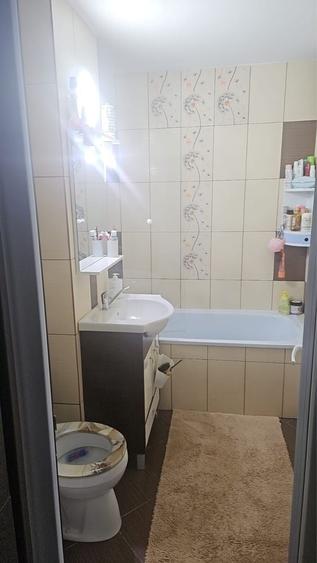 Apartament cu 2 camere decomandat în Exterior Vest