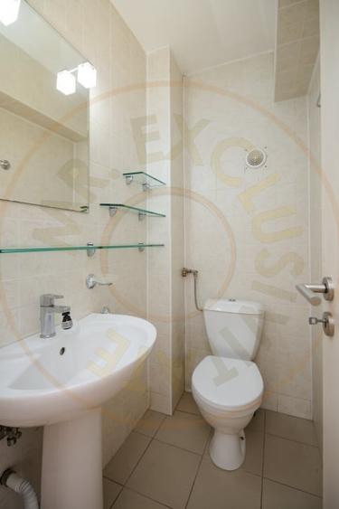 Apartament cu 3 camere decomandat, mobilat în Ultracentral