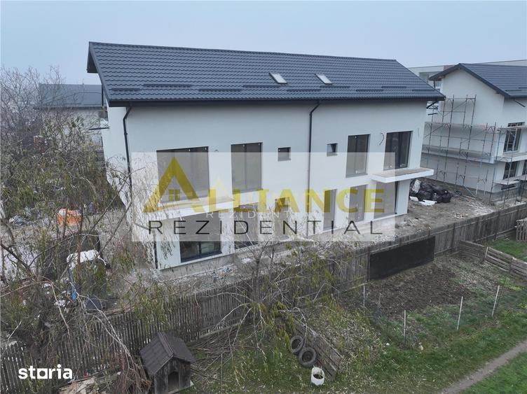 Casă cu 5 camere cu Teren 180 Mp în Central