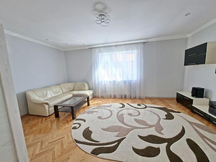 Apartament cu 3 camere decomandat, mobilat în Trei Stejari