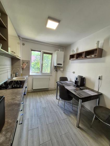 Apartament cu 3 camere semidecomandat în Mănăștur