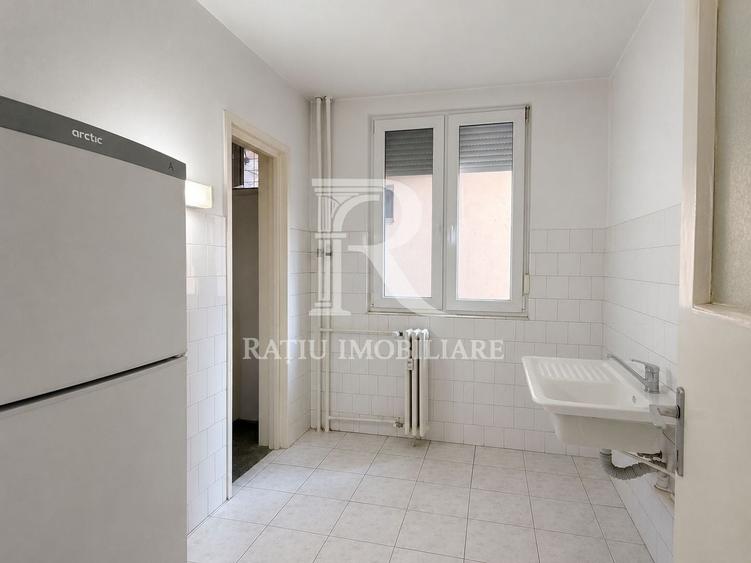 Apartament cu 2 camere decomandat în Decebal