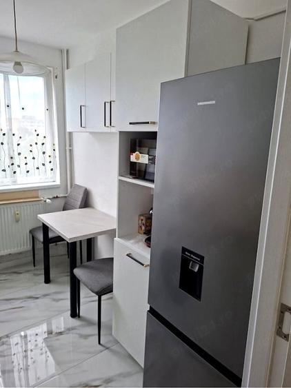 Apartament cu 2 camere semidecomandat, mobilat în 1 Decembrie 1918