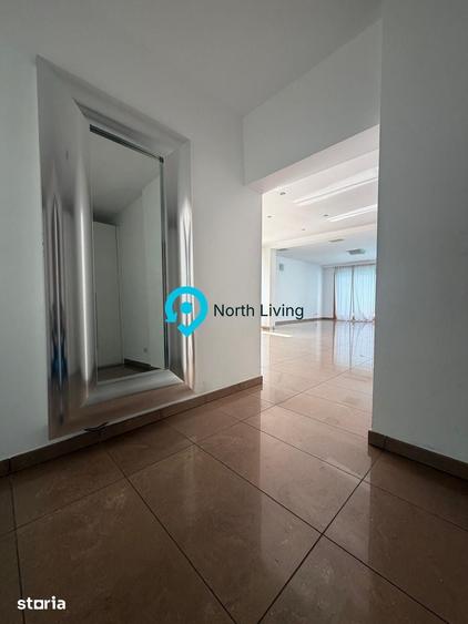 Casă cu 6 camere cu Teren 460 Mp în Central