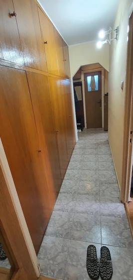 Apartament cu 2 camere decomandat în Drumul Taberei