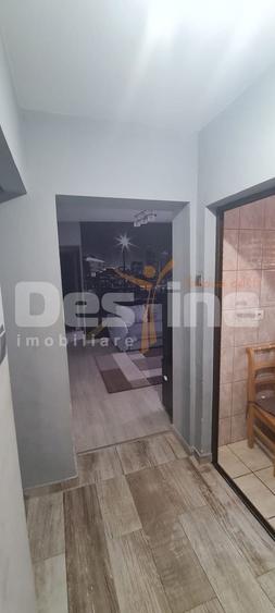 Apartament cu 2 camere decomandat în Aleea Trandafirilor