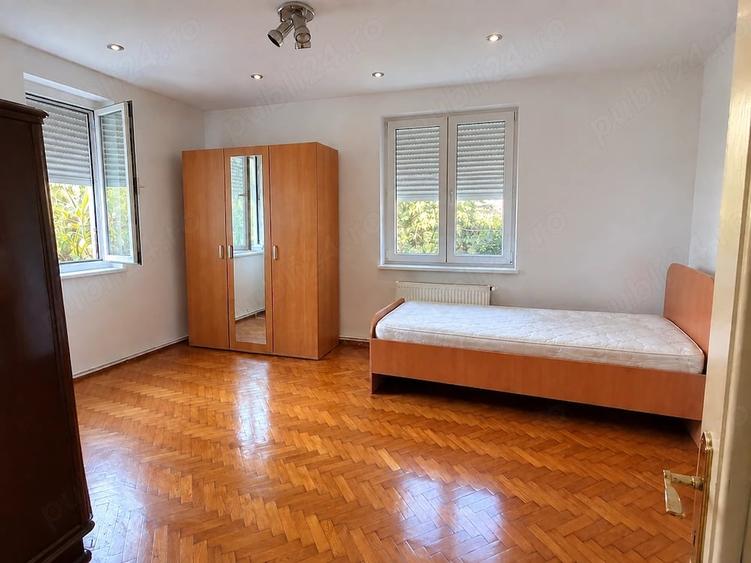 Casă cu 3 camere cu Teren 400 Mp în 1 Mai
