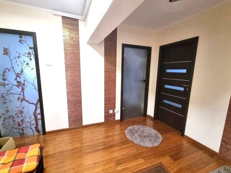 Apartament cu 3 camere decomandat, mobilat în 1 Decembrie 1918