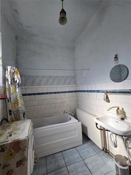 Casă cu 4 camere cu Teren 328 Mp în Ultracentral