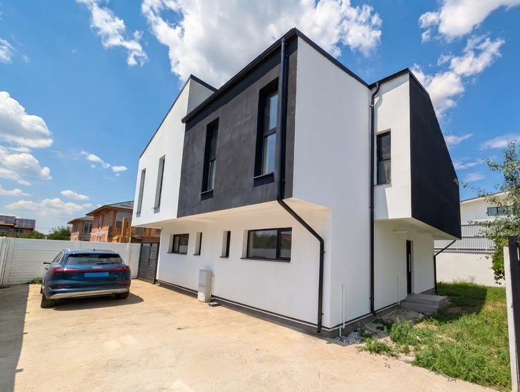 Casă individuală cu 4 camere cu Teren 100 Mp în Tunari