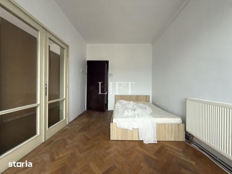 Apartament cu 2 camere decomandat în Tractorul