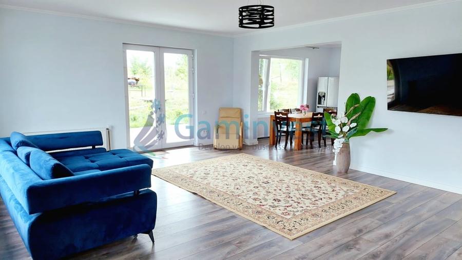 Casă individuală cu 4 camere cu Teren 2846 Mp în Sărand