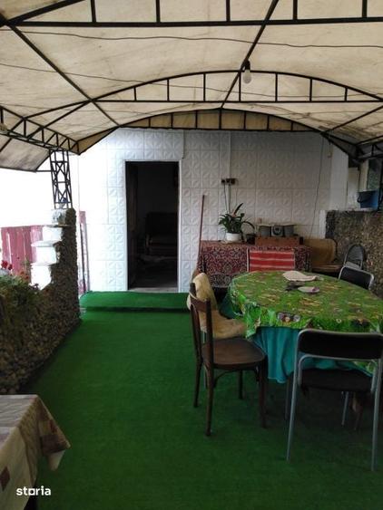 Casă cu 4 camere în Ghindeni