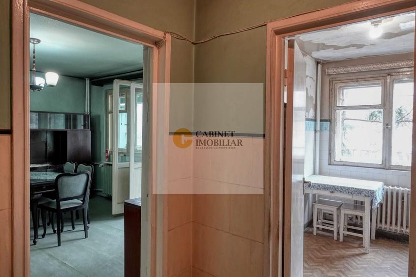 Apartament cu 3 camere decomandat în Gorjului