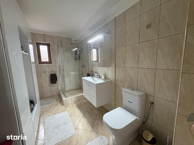 Casă cu 3 camere cu Teren 343 Mp în Sântandrei