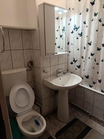 Apartament cu 2 camere decomandat în Prundu