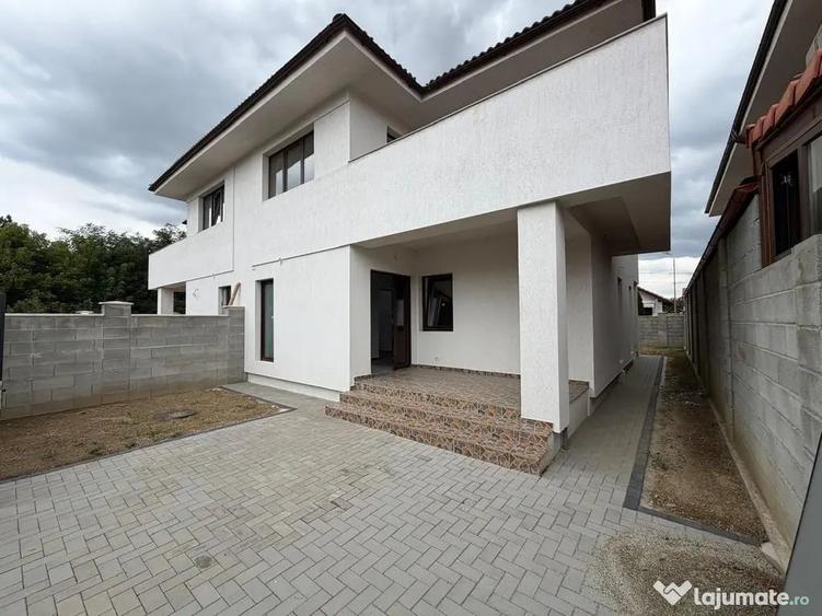 Casă cu 4 camere cu Teren 253 Mp în Central