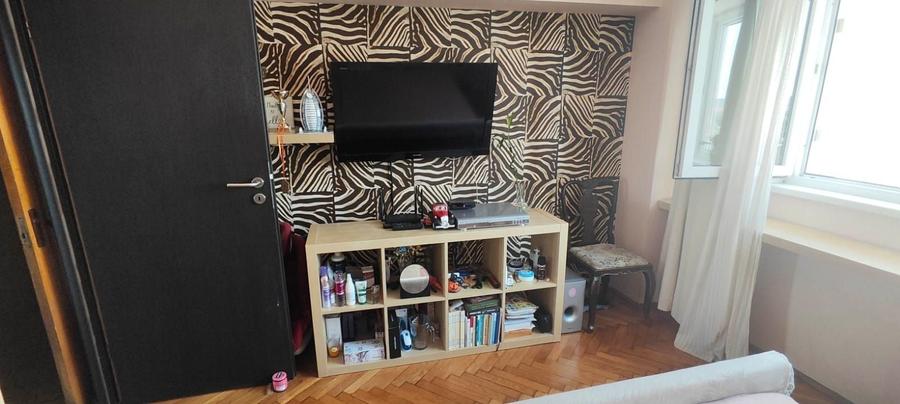 Apartament cu 4 camere decomandat, mobilat în Turda