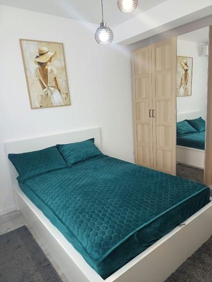 Apartament cu 2 camere decomandat, mobilat în Central