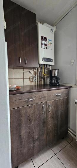 Apartament 2-3 cam. Bucuresti - Baicului, etaj 6 din 8, 1984, 51 mp, mobilat, decomandat, incadrat. - 2