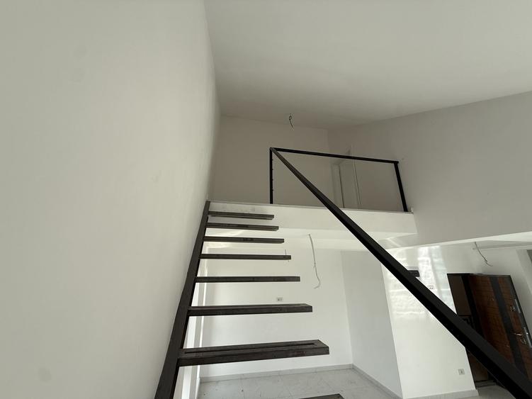 Apartament cu 3 camere decomandat în Giroc