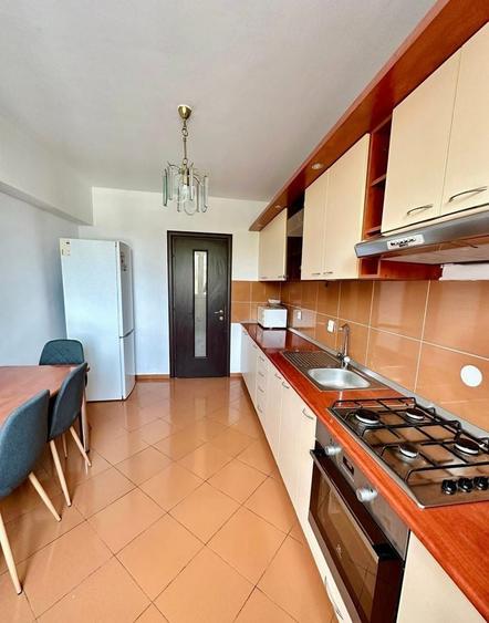 Apartament cu 2 camere semidecomandat, mobilat în Andrei Mureșanu