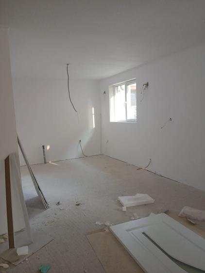 Casă cu 3 camere în Central