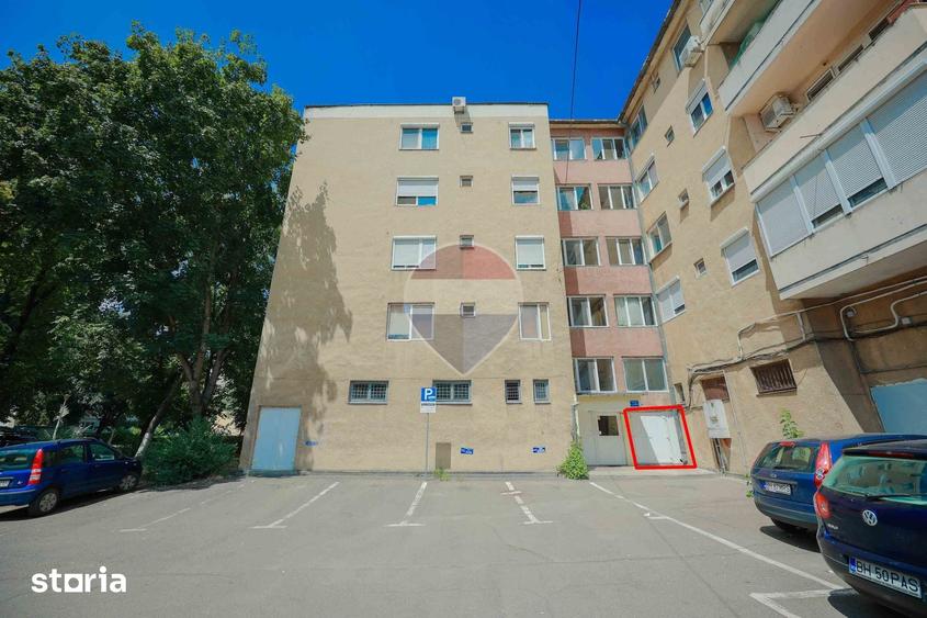 Spațiu comercial, de 75.86 mp, în Decebal