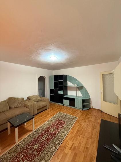 Apartament cu 2 camere semidecomandat în Lăpuș