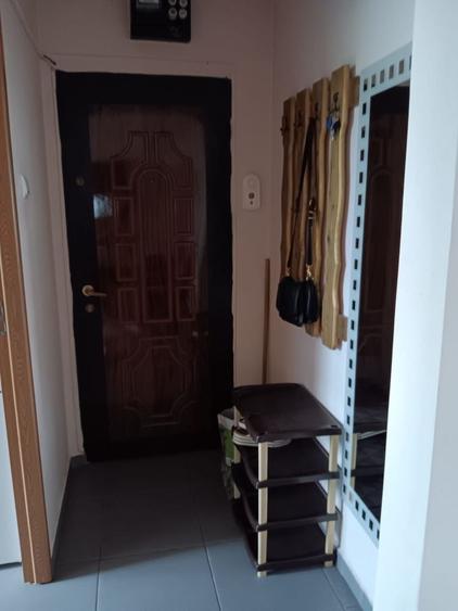 Apartament cu 2 camere semidecomandat în Exterior Vest
