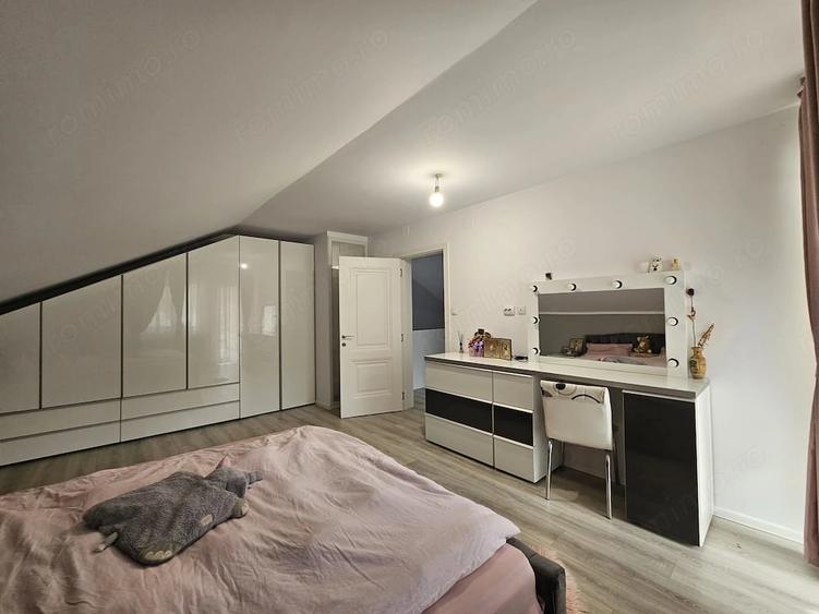 Casă cu Teren 880 Mp în Păuliș